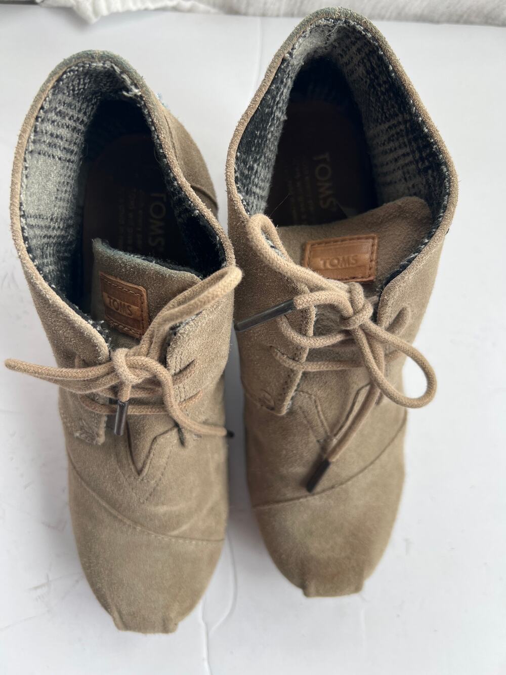 TOMS Desert Wedge Booties - Women's Size 7 - Desert Taupe Suede